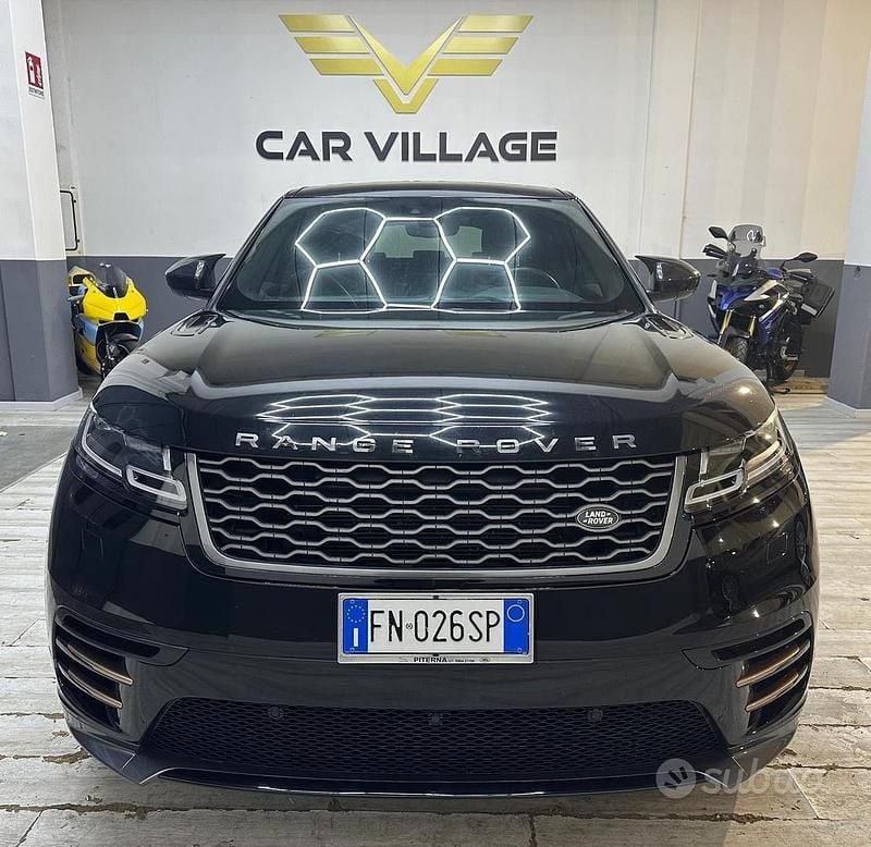 Usata Land Rover Range Rover Velar R-Dynamic 241 CV (177 kW) 2018 Nero SUV