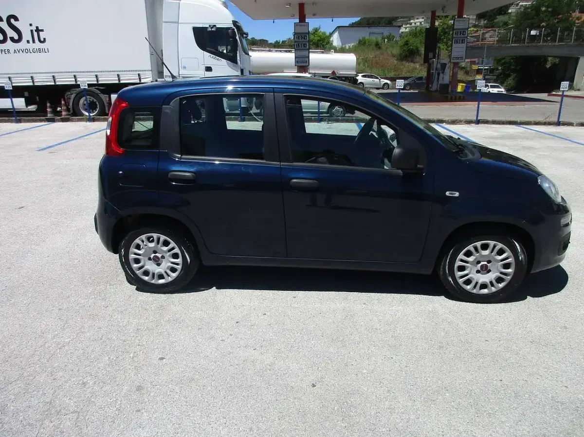 Usata Fiat Panda Easy 69 CV (50 kW) 2016 Blu/azzurro Utilitaria