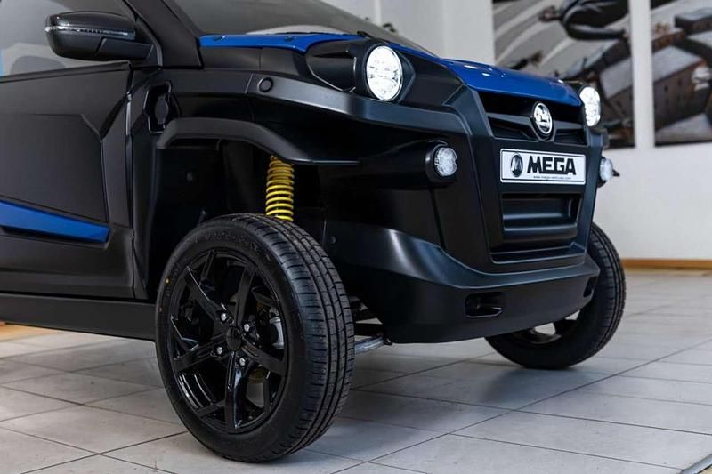 Nuova Aixam Scouty R Evo 2026 Blu Utilitaria