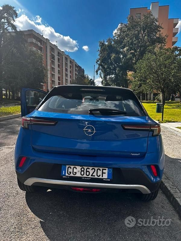 Usata Opel Mokka Elegance 131 CV (96 kW) 2021 Blu SUV