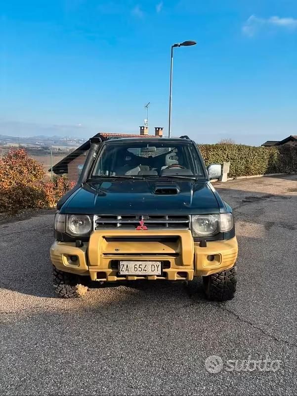 Usata Mitsubishi Pajero Top 1998 Verde SUV