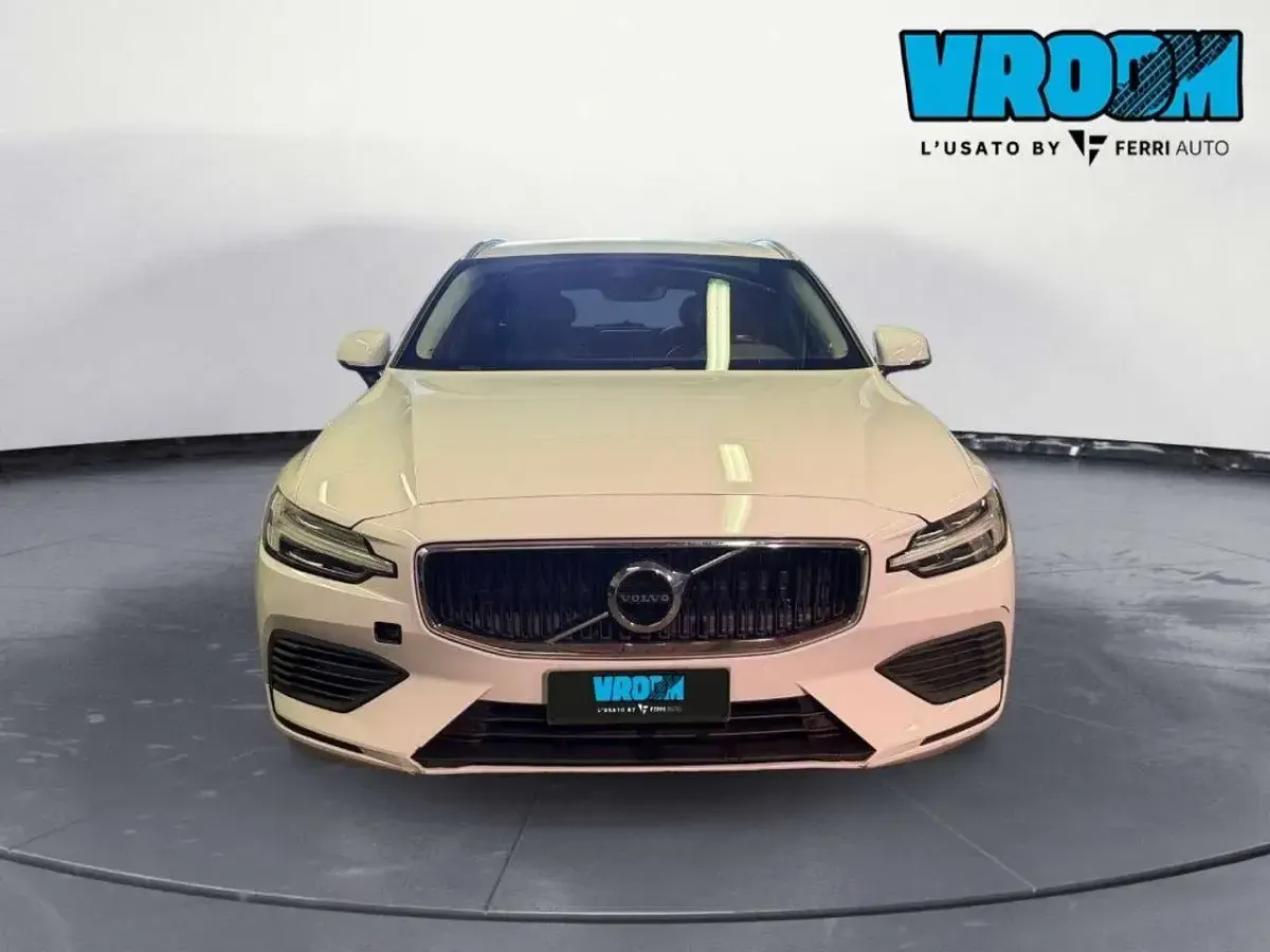 Usata Volvo V60 Business Edition 253 CV (186 kW) 2020 Bianco Station wagon