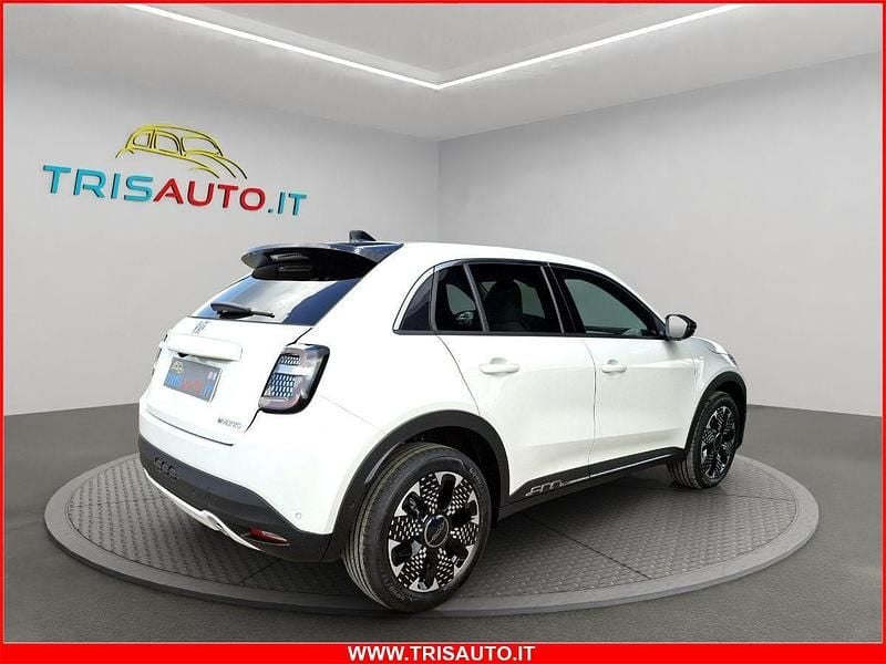 Usata Fiat 600 La Prima 110 CV (80 kW) 2024 Bianco SUV