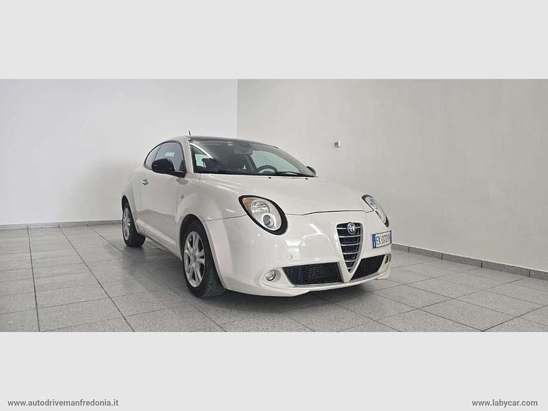 Bianco Usata 2011 Alfa Romeo MiTo Distinctive Due volumi | 4900 € (Buon prezzo) - Immagine 1/4