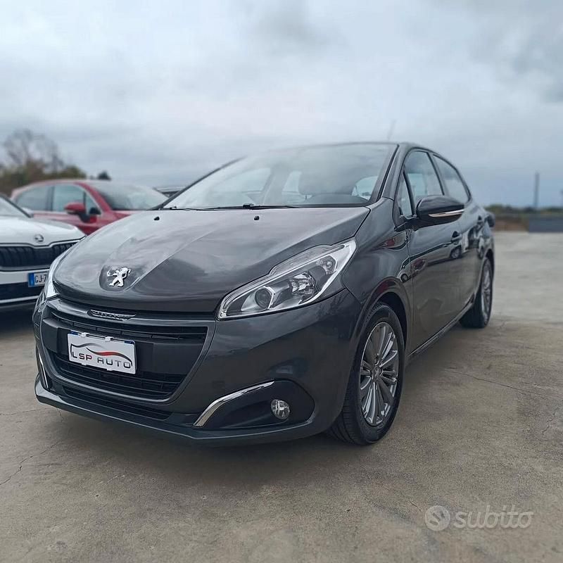 Usata Peugeot 208 75 CV (55 kW) 2016 Grigio Utilitaria