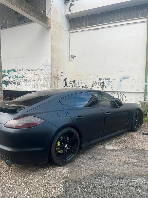 Nero Usata 2012 Porsche Panamera Tre volumi | 24.000 € (Buon prezzo) - Immagine 1/4