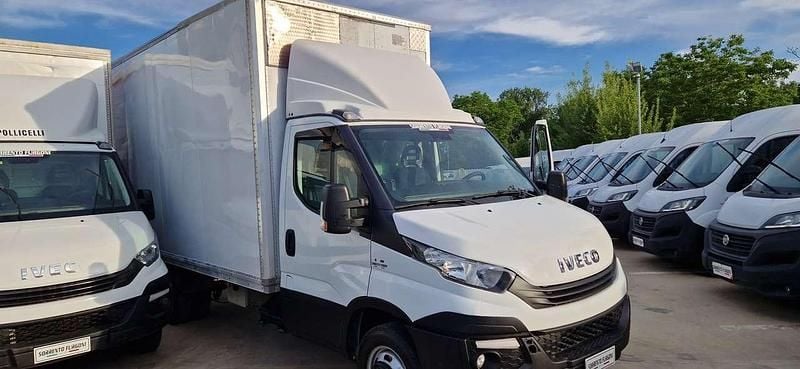 Usata Iveco Daily 178 CV (130 kW) 2018 Bianco Furgone