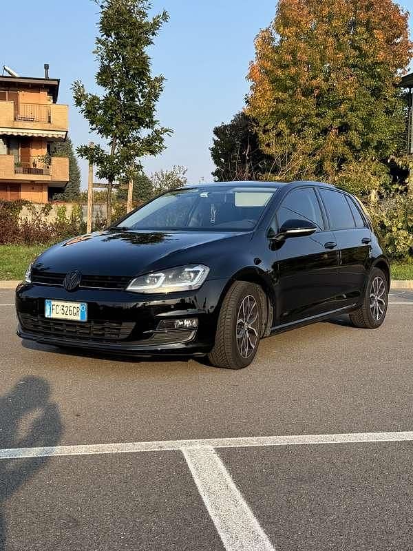 Usata VW Golf VII Trendline 86 CV (63 kW) 2015 Berlina