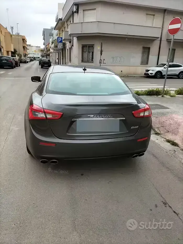 Usata Maserati Ghibli 250 CV (183 kW) 2014 Grigio Berlina