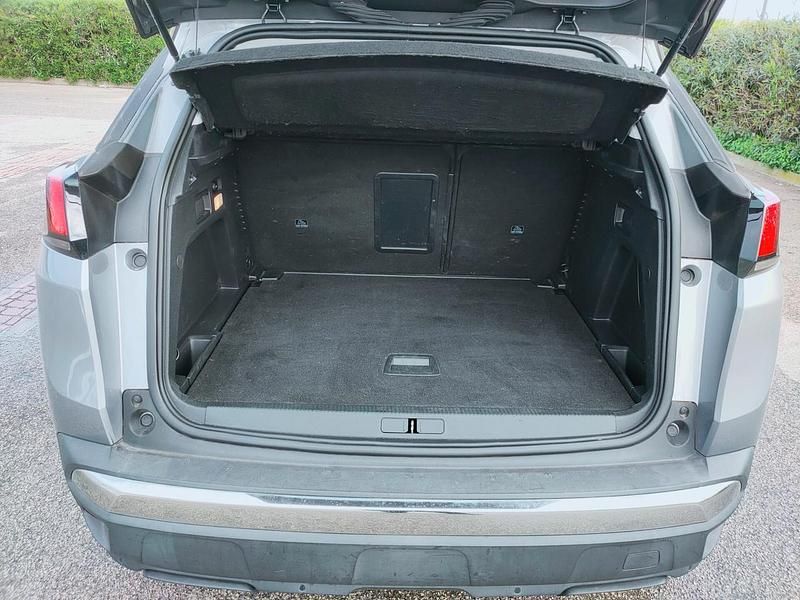 Usata Peugeot 3008 Business-Line 131 CV (96 kW) 2019 Argento SUV