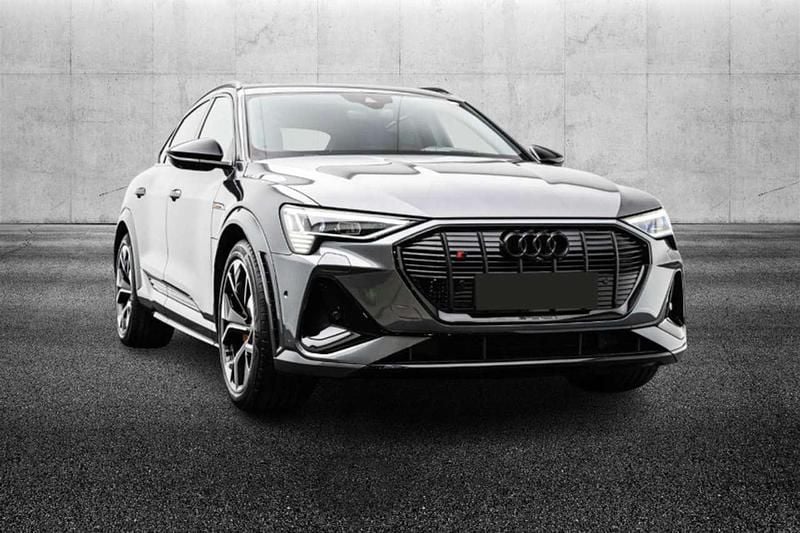 Usata Audi e-tron Business 225 kW (307 CV) 2022 Grigio SUV