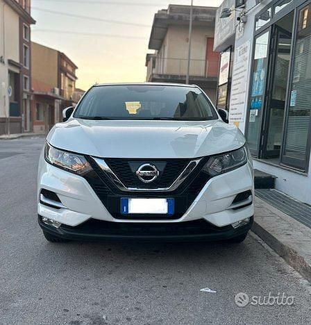 Usado Nissan Qashqai 115 HP (84 kW) 2018 Branco SUV