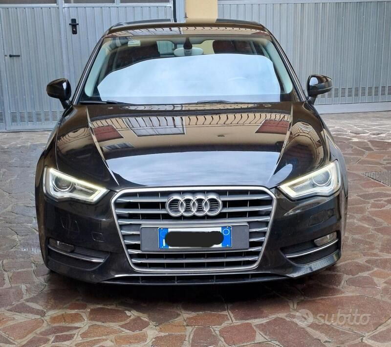 Usata Audi A3 110 CV (80 kW) 2015 Nero Utilitaria
