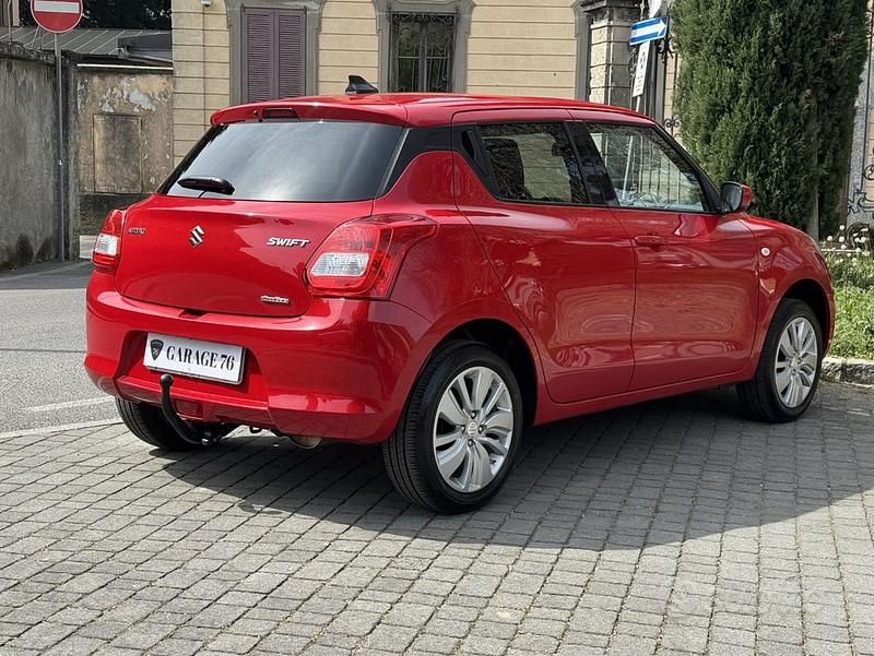 Usata Suzuki Swift 90 CV (66 kW) 2019 Rosso Utilitaria