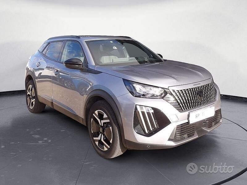 Usata Peugeot 2008 Allure 101 CV (74 kW) 2024 SUV
