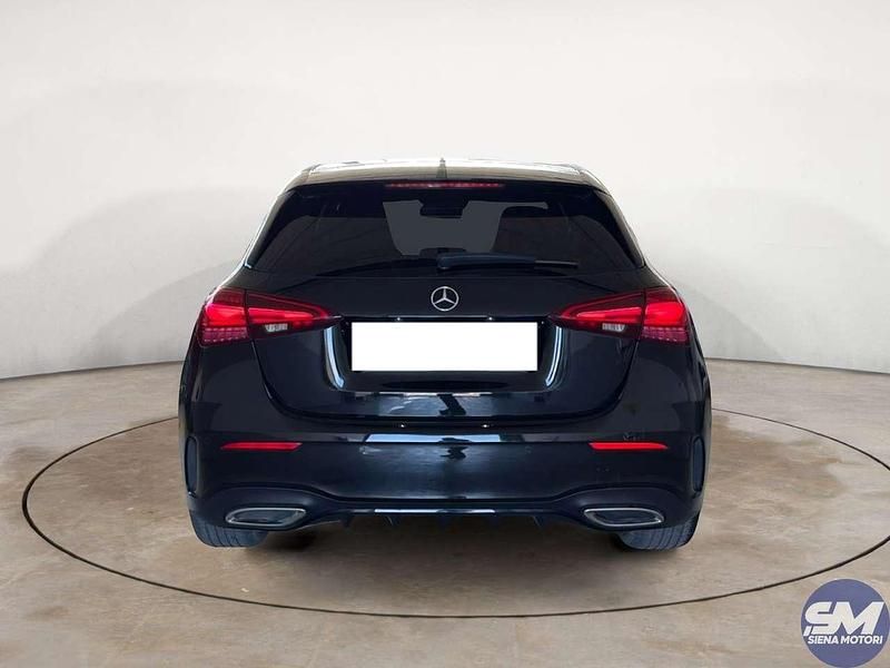 Usata Mercedes A180 AMG Line Premium 116 CV (85 kW) 2023 Nero Utilitaria