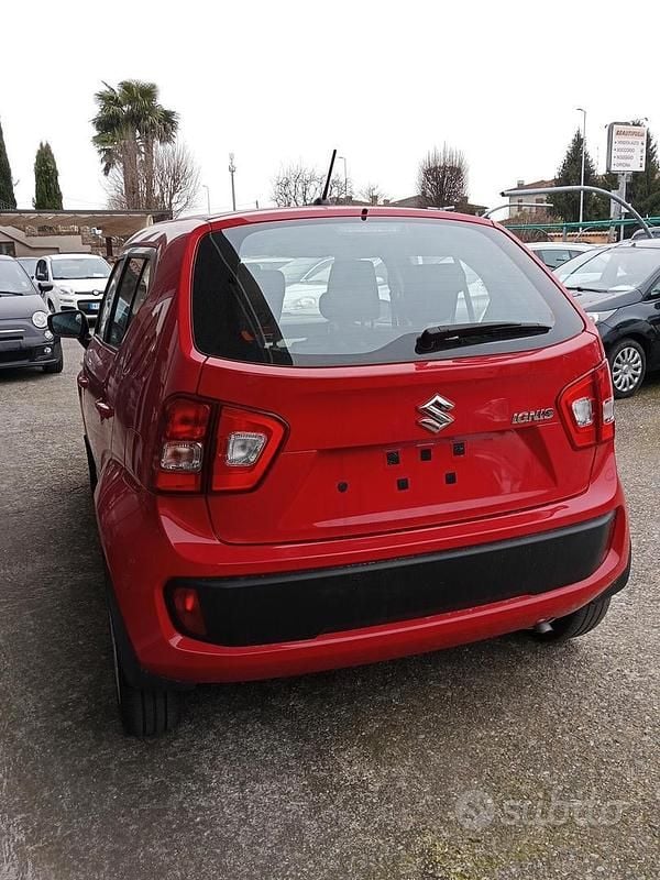 Usata Suzuki Ignis 90 CV (66 kW) 2018 Rosso Station wagon