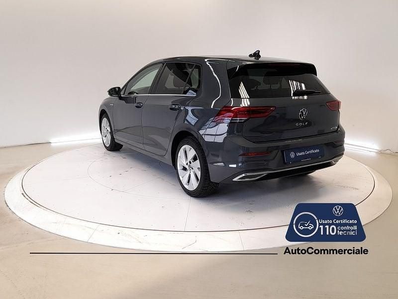 Occasion VW Golf VIII Style 131 ch (96 kW) 2023 Gris Berline