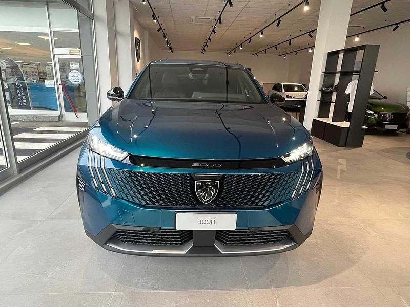 Usata Peugeot 3008 Allure 136 CV (100 kW) 2024 Blu obsession SUV