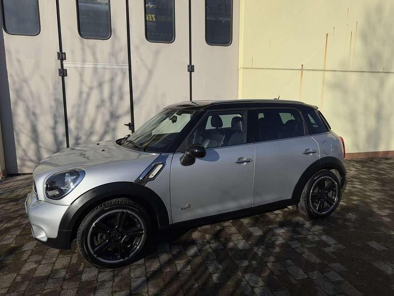 Grigio Usata 2014 Mini Cooper SD Countryman SUV | 13.500 € (Cara) - Immagine 1/4