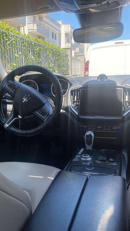 Usata Maserati Ghibli GranLusso 275 CV (202 kW) 2018 Berlina