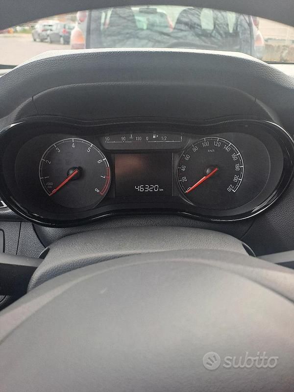 Usata Opel Karl 75 CV (55 kW) 2015 Nero Utilitaria