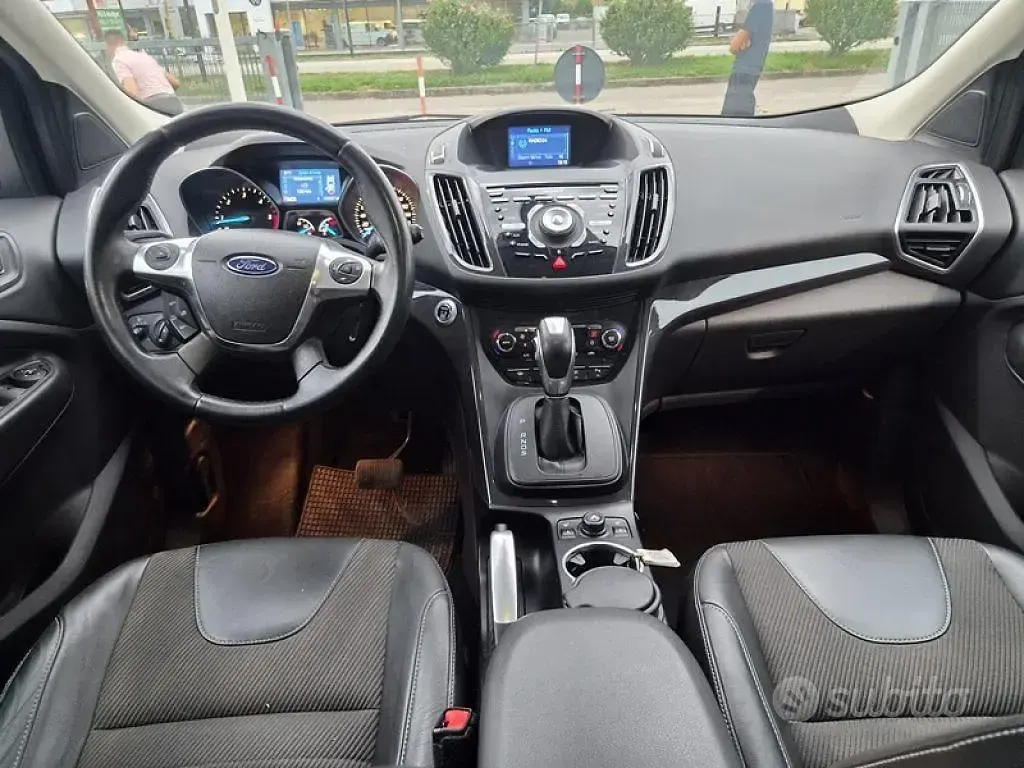 Usata Ford Kuga Titanium 163 CV (119 kW) 2014 Bianco SUV