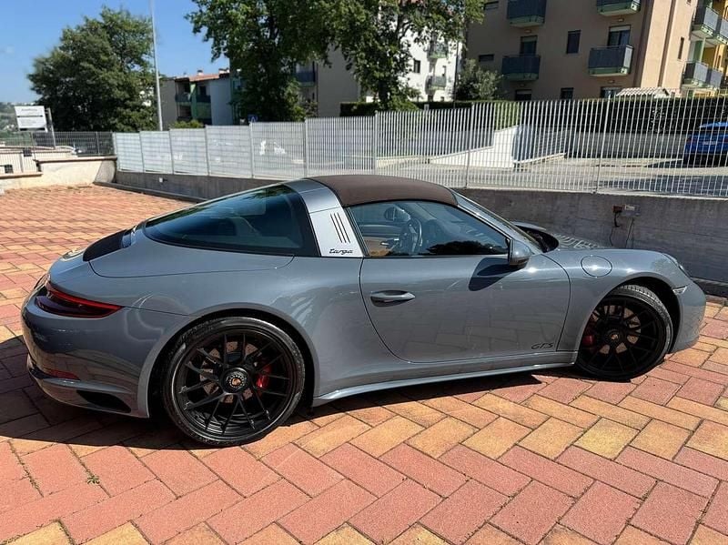 Usata Porsche 911 Chrono 450 CV (330 kW) 2017 Blue graphite Cabrio