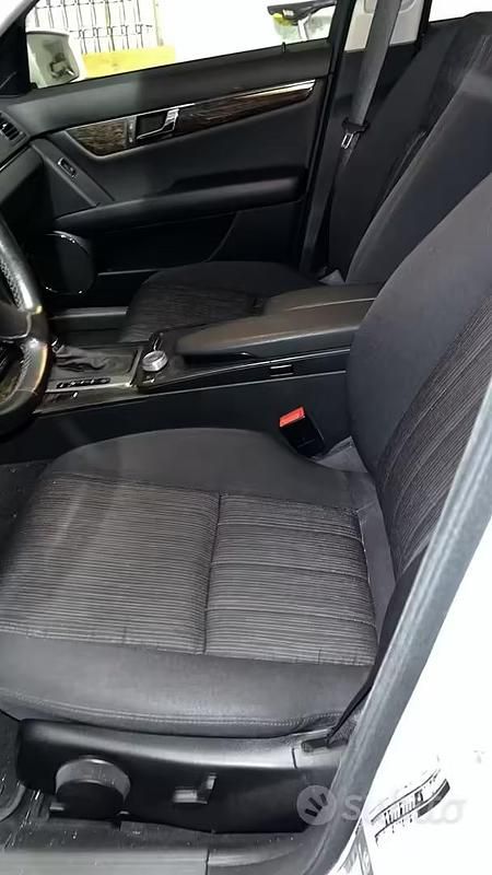 Usata Mercedes 220 2011 Berlina