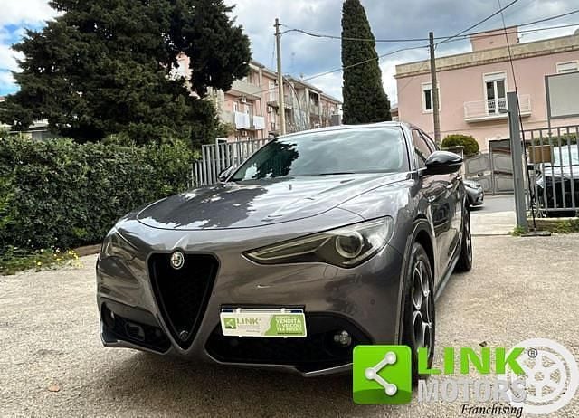 Usata Alfa Romeo Stelvio Executive 190 CV (139 kW) 2018 Grigio SUV
