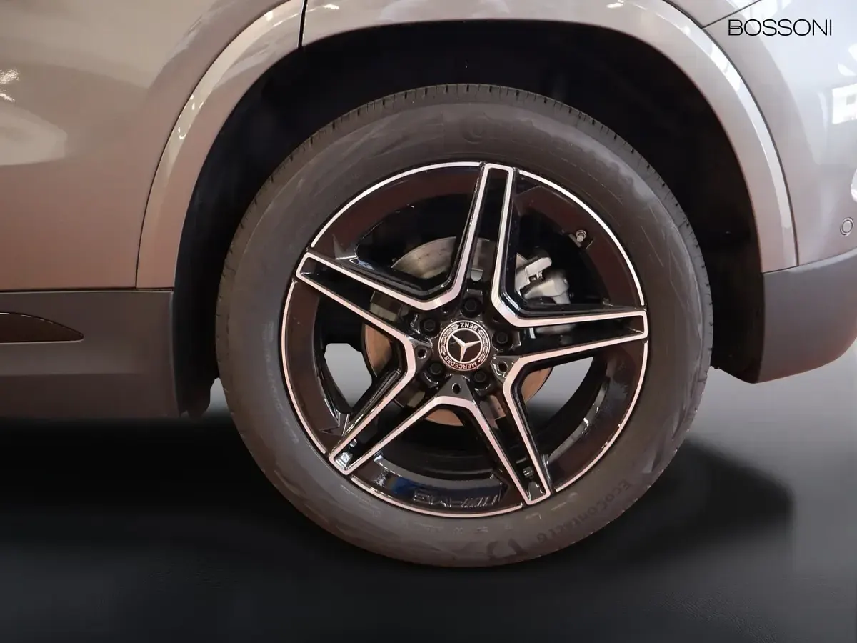 Nuova Mercedes GLA200 AMG line 150 CV (110 kW) 2026 Grigio SUV