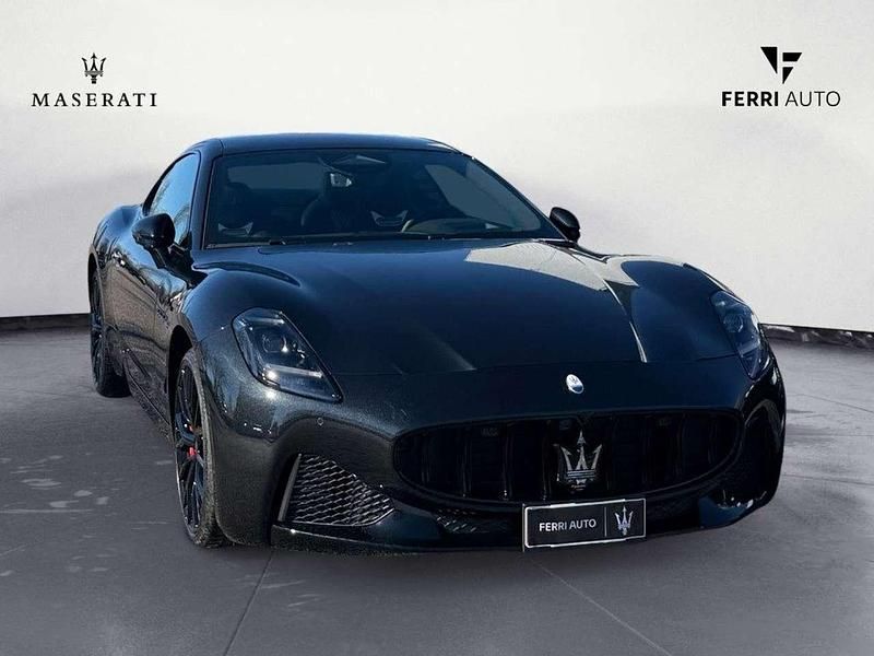 Nuova Maserati Granturismo 489 CV (359 kW) 2026 Nero Coupé