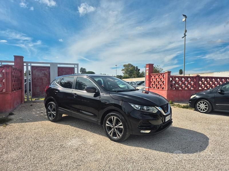 Usata Nissan Qashqai 131 CV (96 kW) 2019 Nero SUV