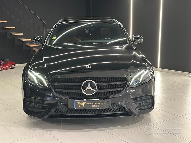 Usata Mercedes E220 Premium Plus 194 CV (142 kW) 2019 Nero Berlina