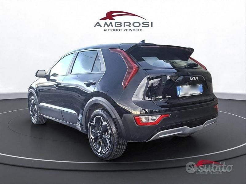 Usata Kia e-Niro 150 kW (204 CV) 2023 Nero SUV