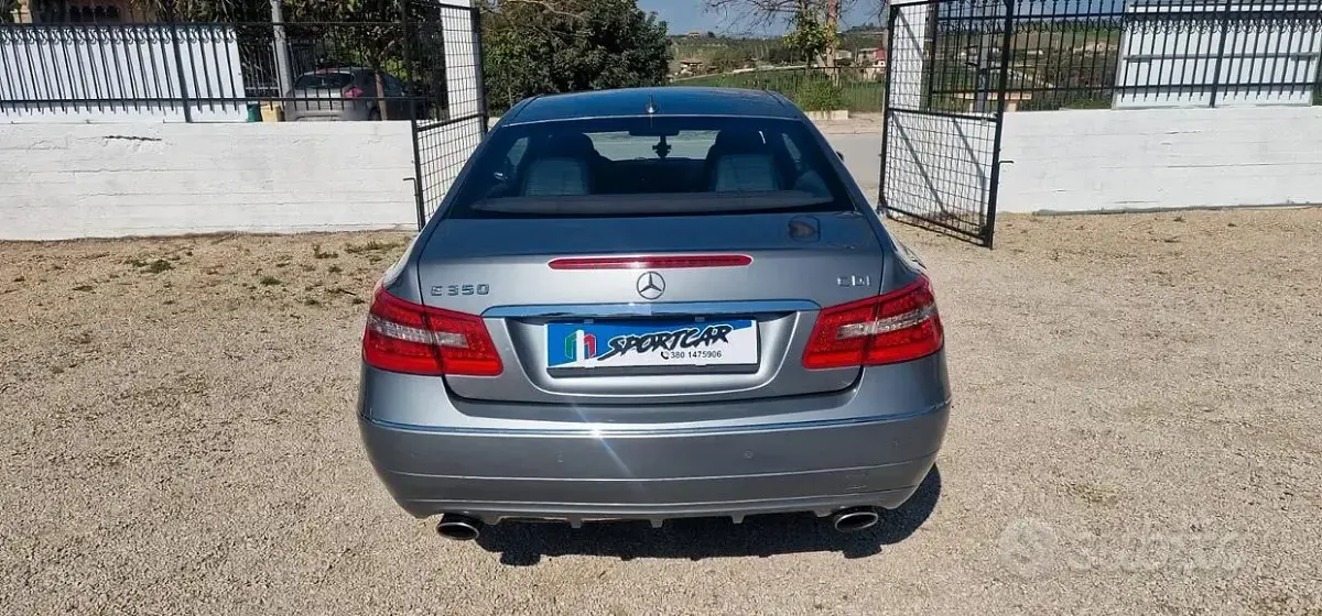 Gebraucht Mercedes E350 231 PS (169 kW) 2009 Grau Coupé