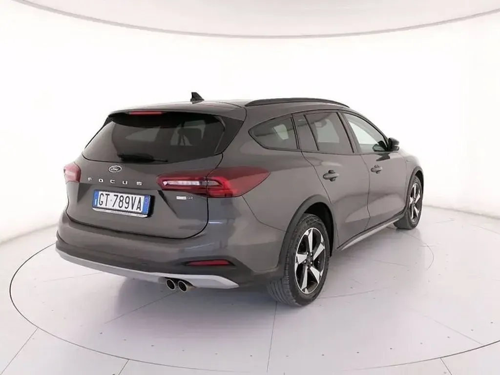Usata Ford Focus Active 125 CV (91 kW) 2024 Magnetic grey (metallizzato) Station wagon