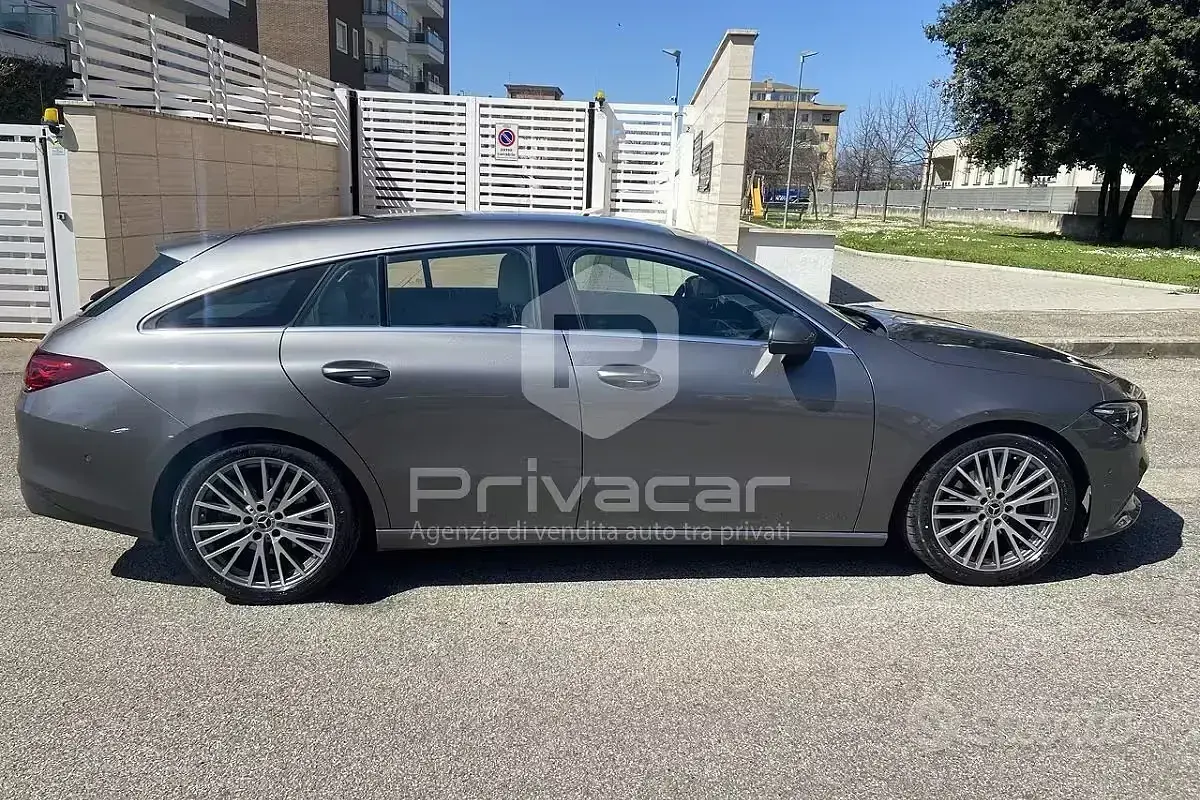 Usata Mercedes CLA180 Shooting Brake 136 CV (100 kW) 2023 Grigio Station wagon