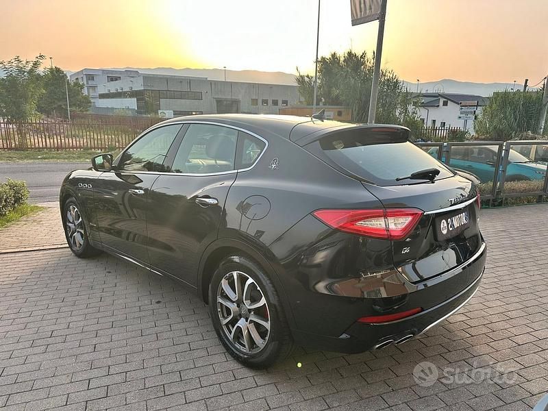 Usata Maserati Levante GranLusso 275 CV (202 kW) 2018 Nero SUV