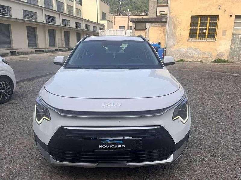 Usata Kia Niro 92 CV (67 kW) 2025 Bianco SUV