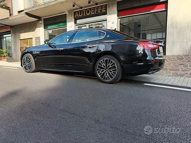 Usata Maserati Quattroporte 275 CV (202 kW) 2018 Nero Berlina