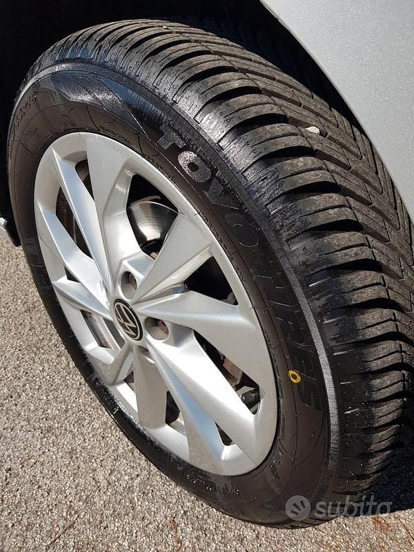 Usata VW Polo Style 95 CV (69 kW) 2023 Grigio Utilitaria