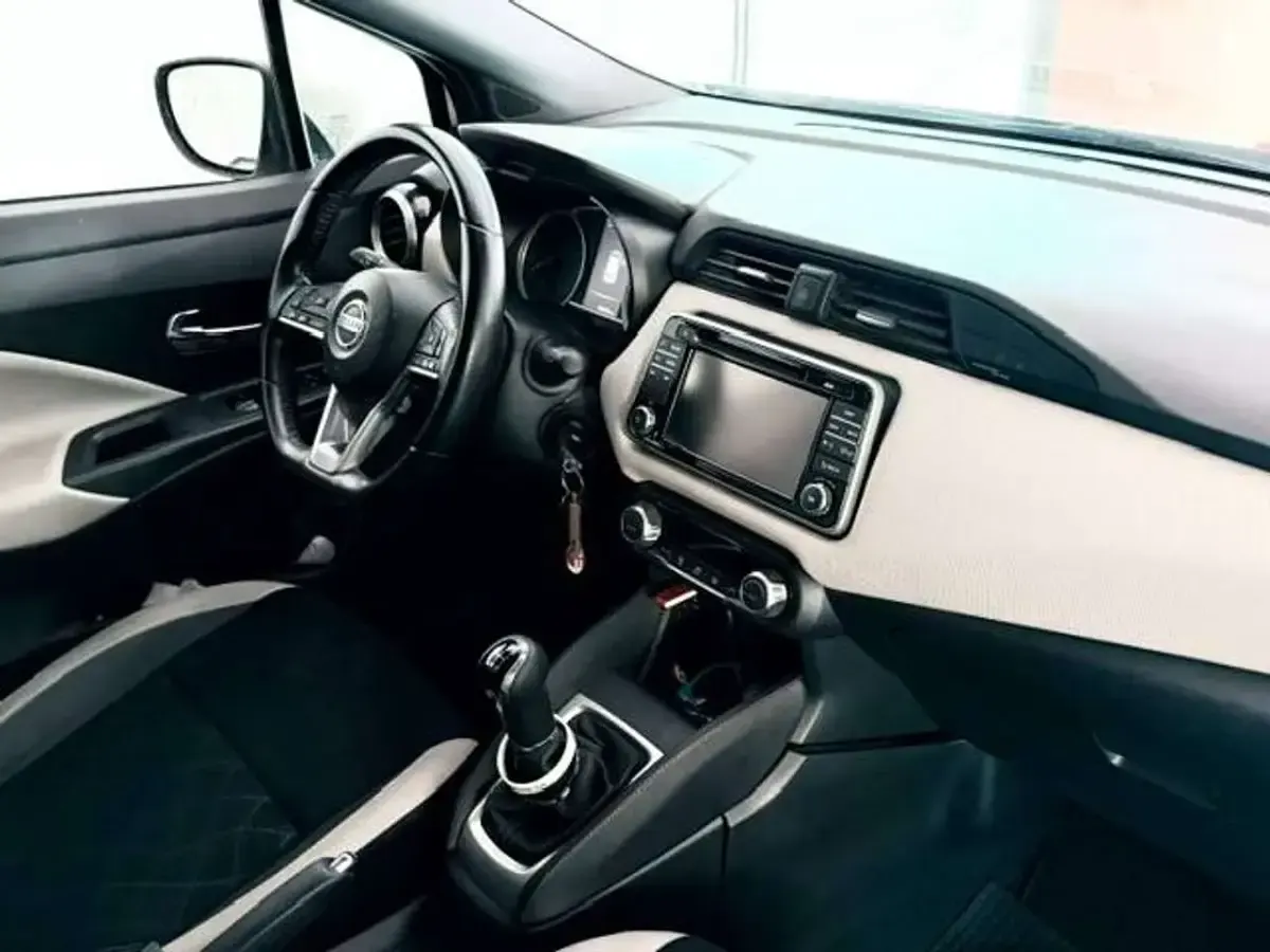 Occasion Nissan Micra N-Connecta 90 ch (66 kW) 2018 Beige Citadine