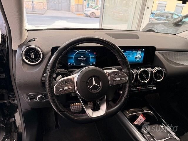 Usata Mercedes GLA200 Premium 150 CV (110 kW) 2022 Nero SUV