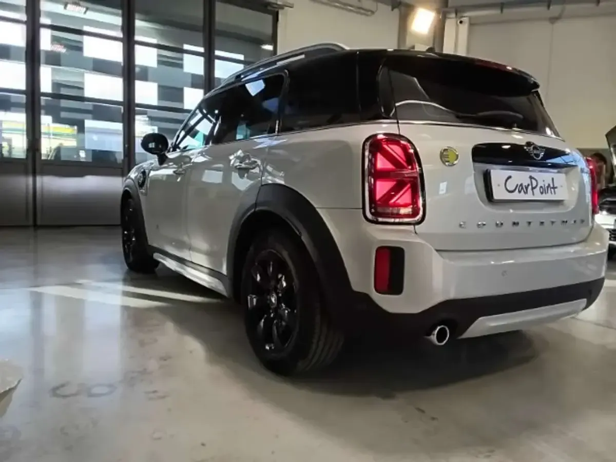 Usata Mini Cooper Countryman Business 125 CV (91 kW) 2021 Argento SUV