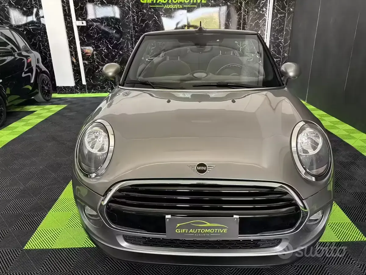 Begagnad Mini Cooper Cabriolet Hype 116 HK (85 kW) 2018 Cab