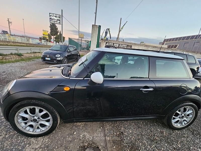 Occasion Mini Cooper D Hype 120 ch (88 kW) 2008 Noir Citadine