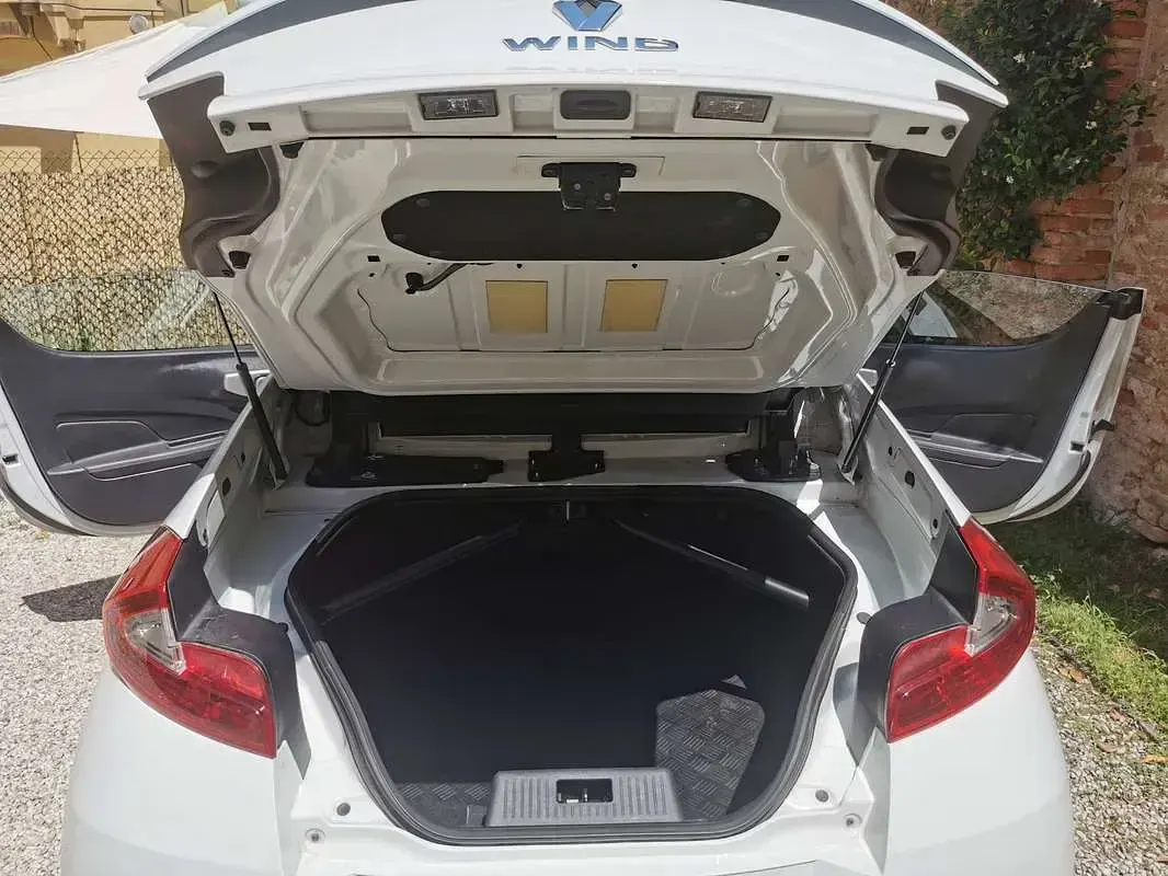 Usata Renault Wind 101 CV (74 kW) 2011 Bianco Cabrio