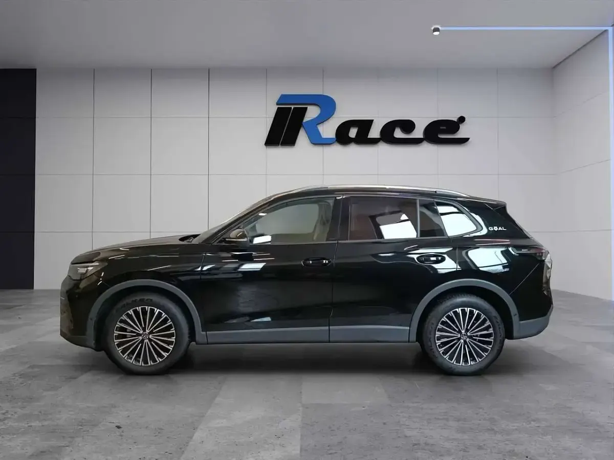 Usata VW Tiguan Life 131 CV (96 kW) 2025 Nero SUV
