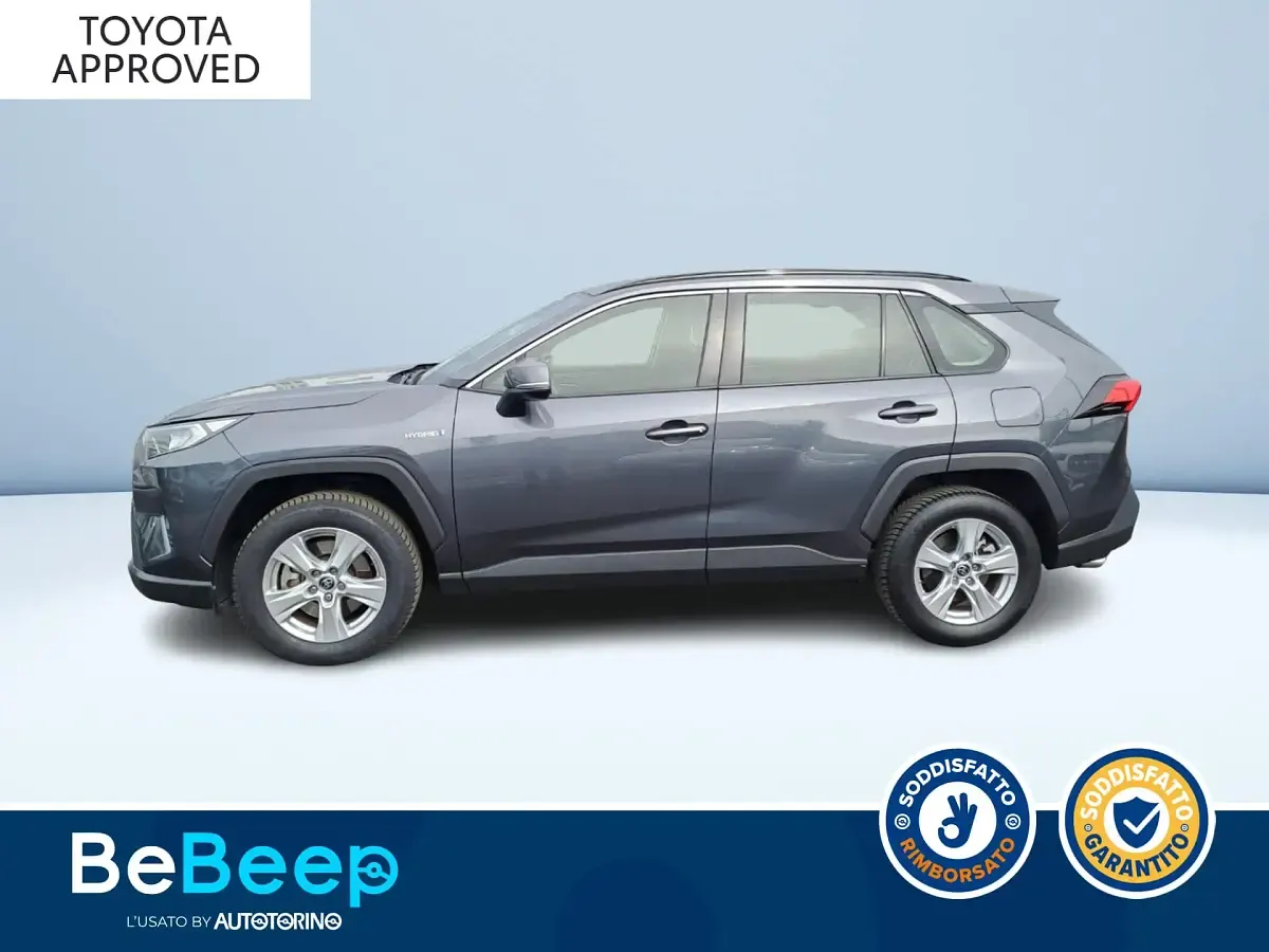 Usata Toyota RAV4 Hybrid Active 218 CV (160 kW) 2021 Grigio metallizzato SUV